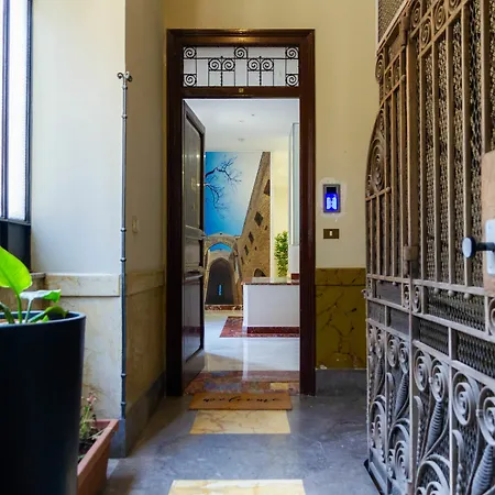 Palazzo Caltagirone *